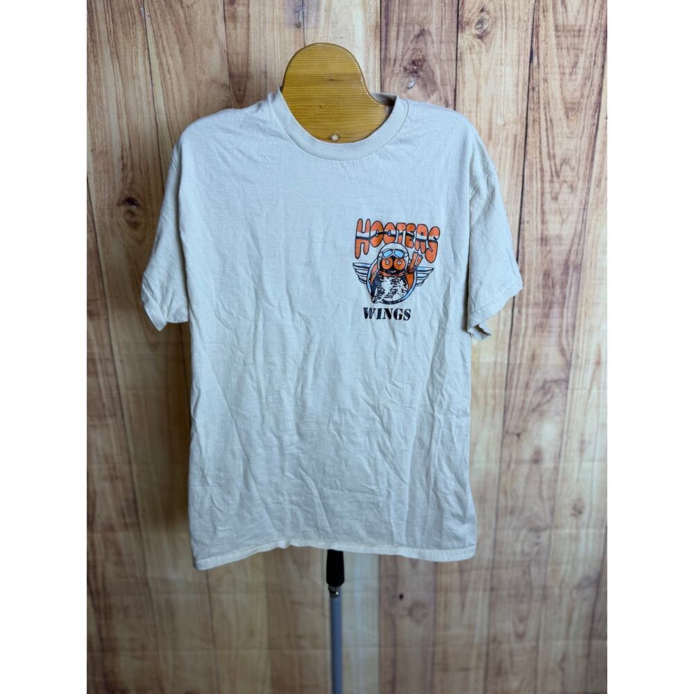 Vintage Hooters Wings Tshirt Size M READ Description